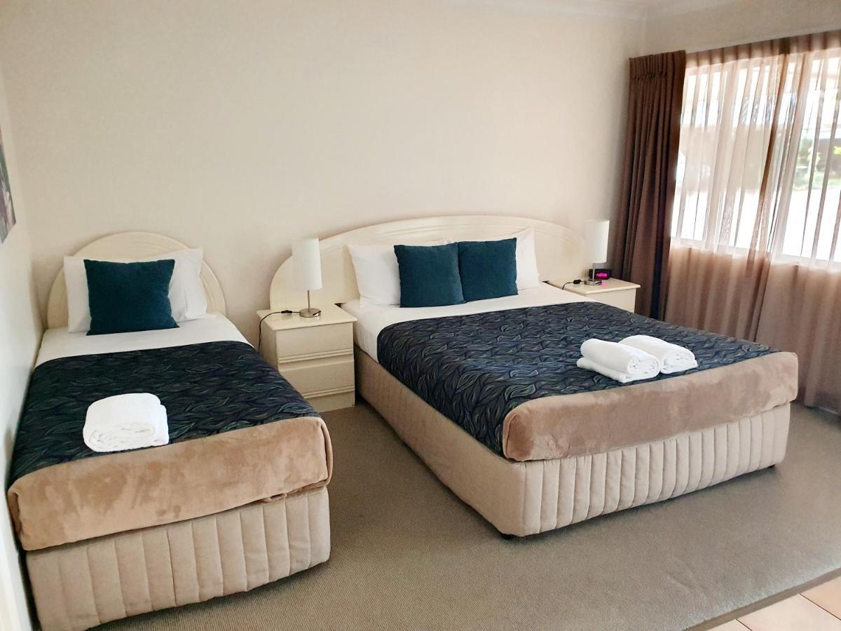Rockhampton Palms Motor Inn Esterno foto